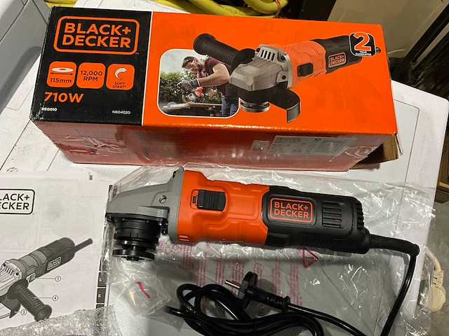 2021 black decker 01 slijpmachine (3x) - afbeelding 2 van  4
