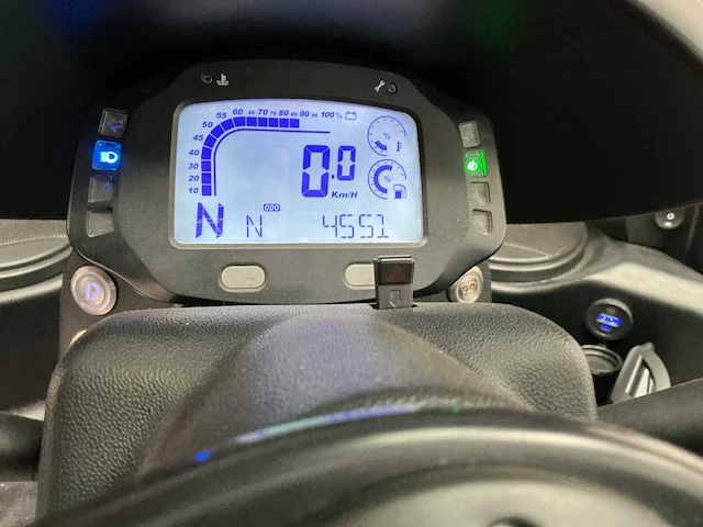 2021 carver mr1 s+ driewielig motorvoertuig 80km/h - afbeelding 12 van  12
