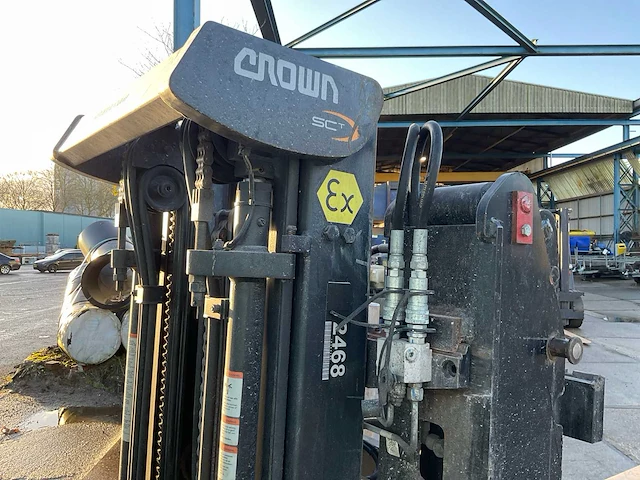2021 crown sct vorkheftruck explosievrij - afbeelding 9 van  20