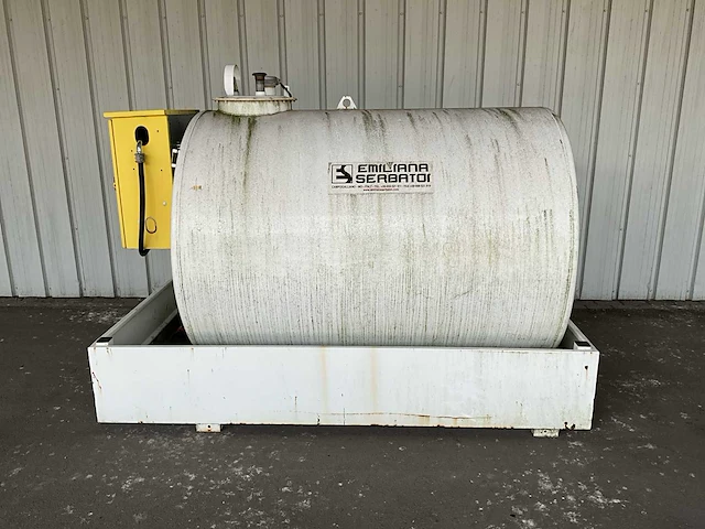 2021 emiliana serbator tf3/50 brandstoftank - afbeelding 1 van  10