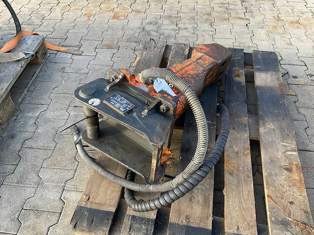 2021 epiroc sb152 hydraulische breekhamer - afbeelding 3 van  8