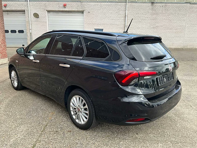 2021 fiat tipo personenauto - afbeelding 31 van  33