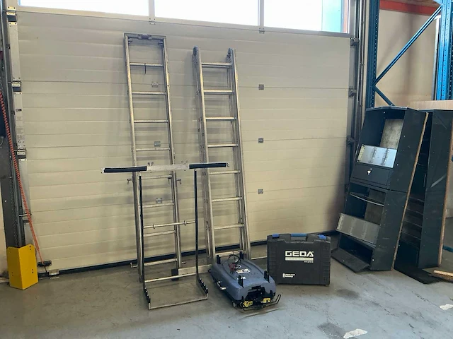 2021 geda accu ladderlift - afbeelding 1 van  10