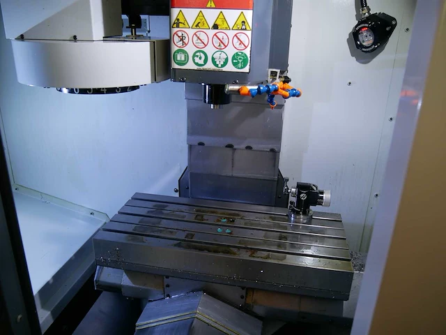 2021 haas cm1 3-assig bewerkingscentrum - afbeelding 2 van  23