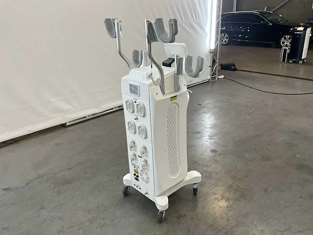 2021 hbc pro cryo huid behandelapparaat - afbeelding 10 van  14