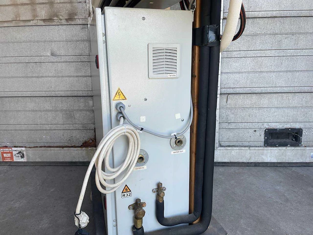 2021 hexair aqua dx watergekoelde airco op frame - afbeelding 9 van  11