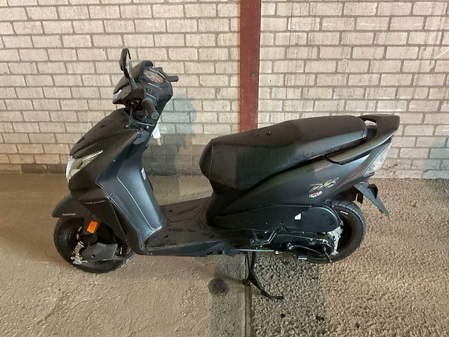 2021 honda jf39 scooter - afbeelding 6 van  9