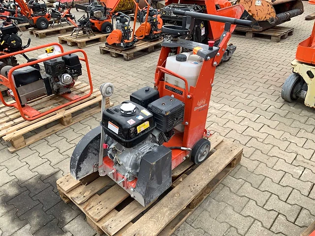2021 husqvarna fs400lv asfaltzaagmachine / betonzaagmachine - afbeelding 4 van  7