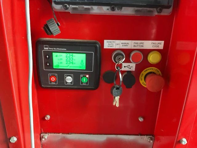 2021 infra solar 1904 off-grid/hybride energy unit 44kva/66,2kwh - afbeelding 10 van  34