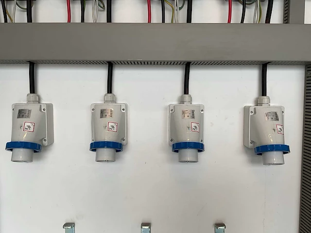 2021 infra solar 1905 off-grid/hybride energy unit 44kva/66,2kwh - afbeelding 29 van  42
