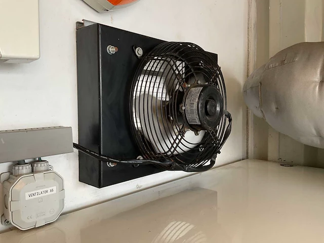 2021 infra solar 1905 off-grid/hybride energy unit 44kva/66,2kwh - afbeelding 33 van  42