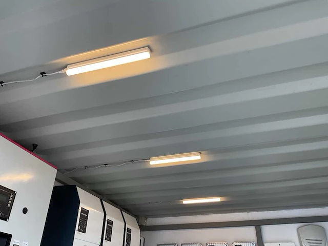 2021 infra solar 1905 off-grid/hybride energy unit 44kva/66,2kwh - afbeelding 39 van  42