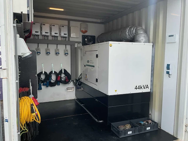 2021 infra solar 1905 off-grid/hybride energy unit 44kva/66,2kwh - afbeelding 7 van  42