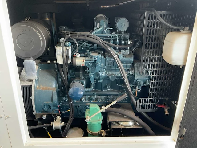 2021 infra solar 1906 off-grid/hybride energy unit 44kva/66,2kwh - afbeelding 13 van  43