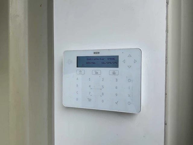 2021 infra solar 1906 off-grid/hybride energy unit 44kva/66,2kwh - afbeelding 33 van  43
