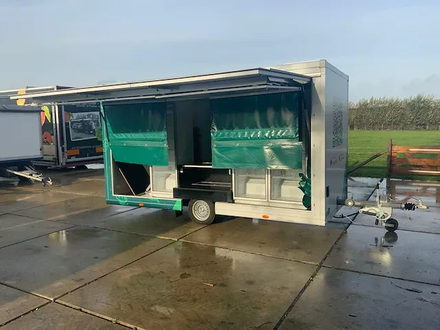 2021 innovan trailers vkw-e-1800 foodtruck / marktkraam / promotiewagen - afbeelding 15 van  21