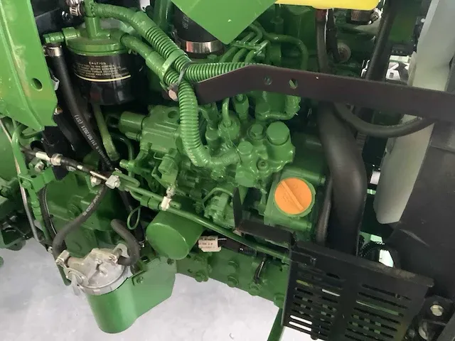 2021 john deere 3028en collarreverser compacttractor - afbeelding 5 van  13