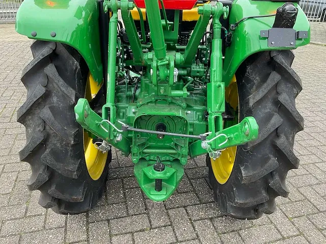 2021 john deere 3028en collarreverser compacttractor - afbeelding 12 van  13
