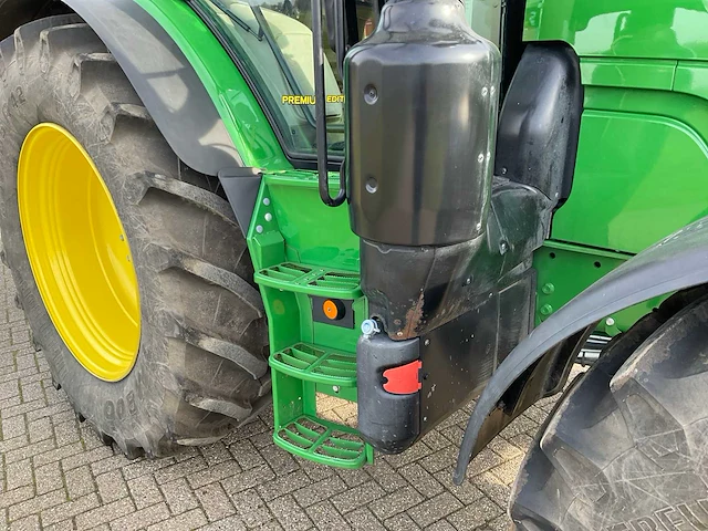 2021 john deere 6155r vierwielaangedreven landbouwtractor - afbeelding 19 van  41
