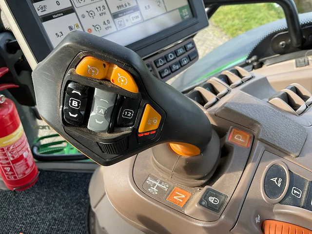 2021 john deere 6155r vierwielaangedreven landbouwtractor - afbeelding 28 van  41