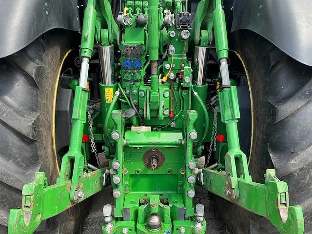 2021 john deere 6230r vierwielaangedreven landbouwtractor - afbeelding 25 van  43