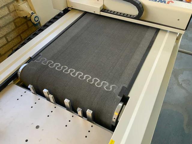 2021 jwei lst-0604-rm digitale flatbed snijplotter - afbeelding 6 van  9