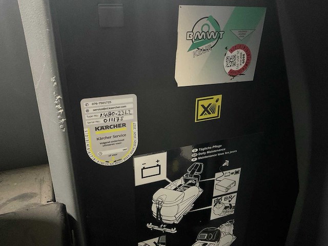 2021 karcher b250rbp zelfrijdende veegmachine - afbeelding 5 van  7