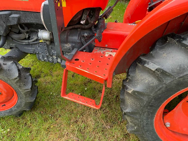 2021 kubota l1361 vierwielaangedreven landbouwtractor - afbeelding 7 van  41