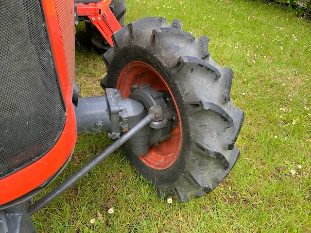 2021 kubota l1361 vierwielaangedreven landbouwtractor - afbeelding 15 van  41