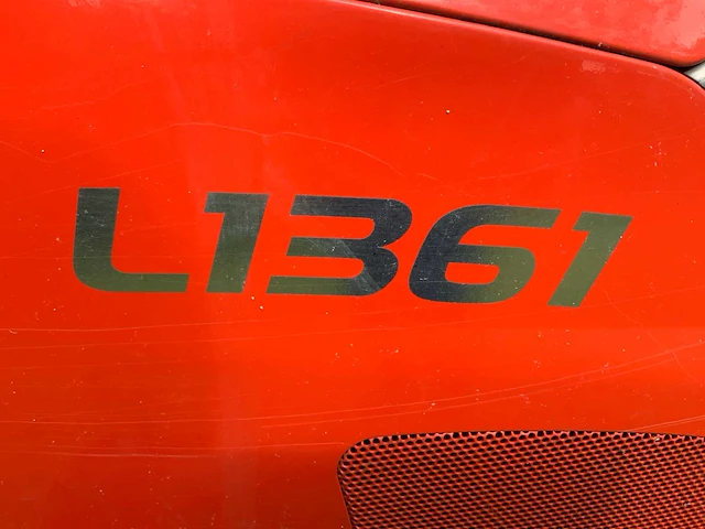 2021 kubota l1361 vierwielaangedreven landbouwtractor - afbeelding 18 van  41