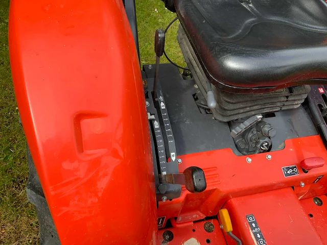 2021 kubota l1361 vierwielaangedreven landbouwtractor - afbeelding 22 van  41