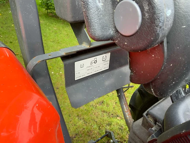 2021 kubota l1361 vierwielaangedreven landbouwtractor - afbeelding 24 van  41