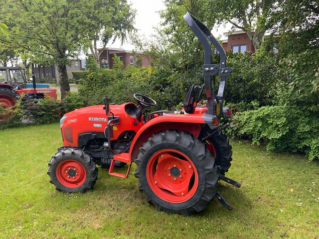 2021 kubota l1361 vierwielaangedreven landbouwtractor - afbeelding 23 van  41