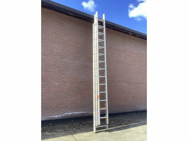 2021 layher 1040-014. en131 ladder en trap - afbeelding 2 van  6