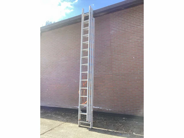 2021 layher 1040-014. en131 ladder en trap - afbeelding 3 van  6