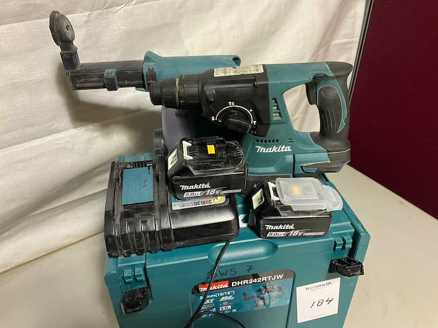 2021 makita - afbeelding 3 van  5