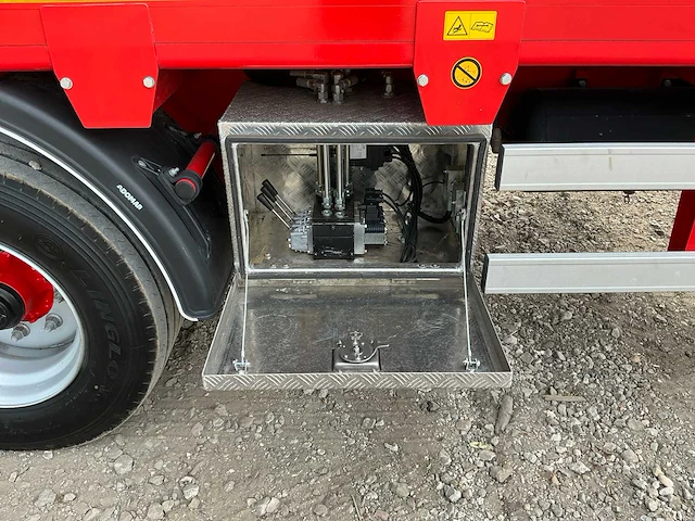 2021 mercedes-benz unimog uge-453 met gögl mht 1700 aanhangwagen - afbeelding 24 van  42