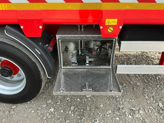 2021 mercedes-benz unimog uge-453 met gögl mht 1700 aanhangwagen - afbeelding 17 van  45