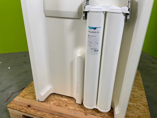 2021 milli-q hx 7080 laboratorium-grade waterzuiveringssysteem - afbeelding 4 van  13