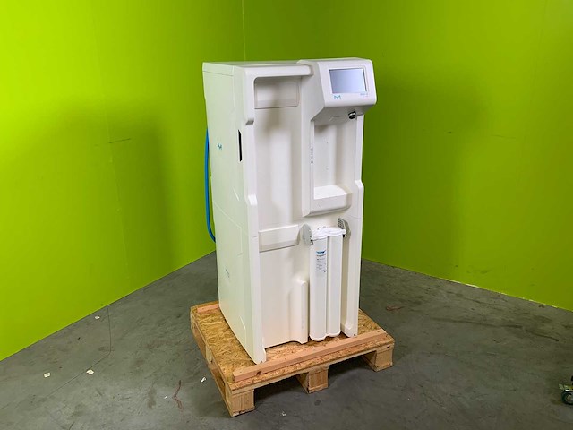 2021 milli-q hx 7080 laboratorium-grade waterzuiveringssysteem - afbeelding 1 van  13