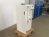 2021 milli-q hx 7080 laboratorium-grade waterzuiveringssysteem - afbeelding 18 van  19