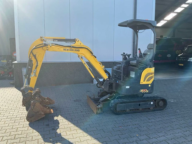 2021 new holland e17c minigraafmachine - afbeelding 1 van  36