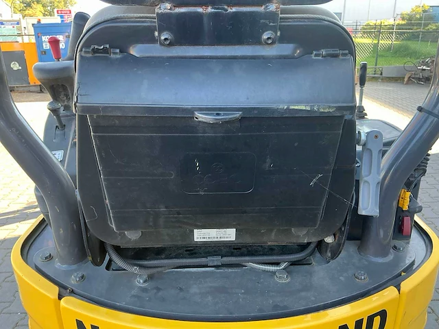 2021 new holland e17c minigraafmachine - afbeelding 24 van  36