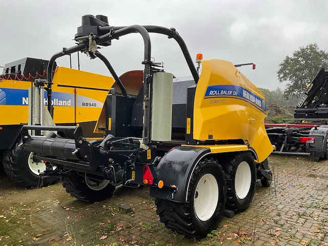 2021 new holland rb135 ultra balen pers-wikkelaar combinatie - afbeelding 15 van  21