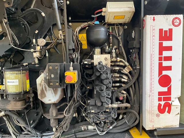 2021 new holland rb135 ultra balen pers-wikkelaar combinatie - afbeelding 21 van  21