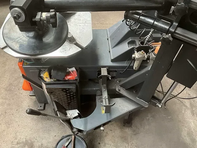 2021 orange q120 bandenwisselmachine - afbeelding 6 van  12