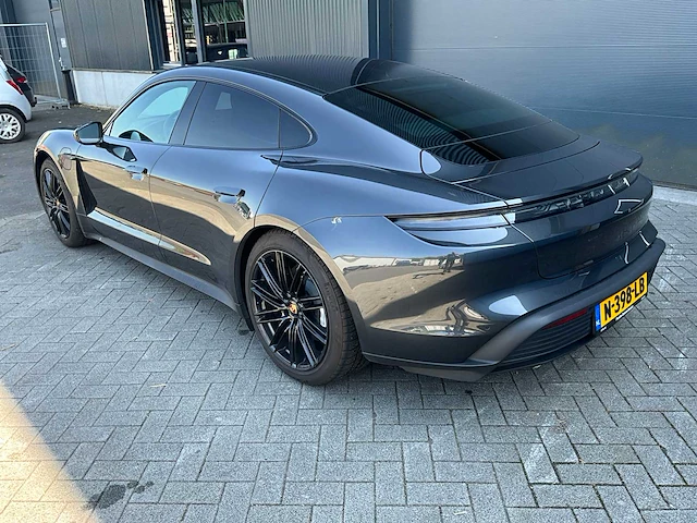2021 porsche taycan 4s performance personenauto (n-398-lb) - afbeelding 12 van  44