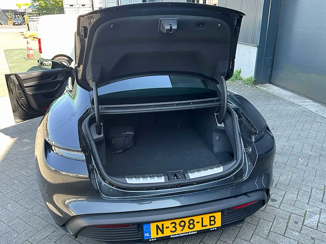 2021 porsche taycan 4s performance personenauto (n-398-lb) - afbeelding 25 van  44
