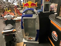 2021 redbull koelkast - afbeelding 1 van  8