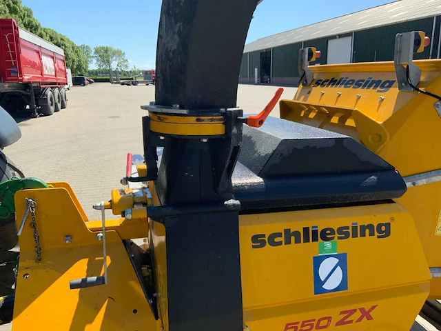 2021 schliesing 550zx versnipperaar - afbeelding 18 van  23
